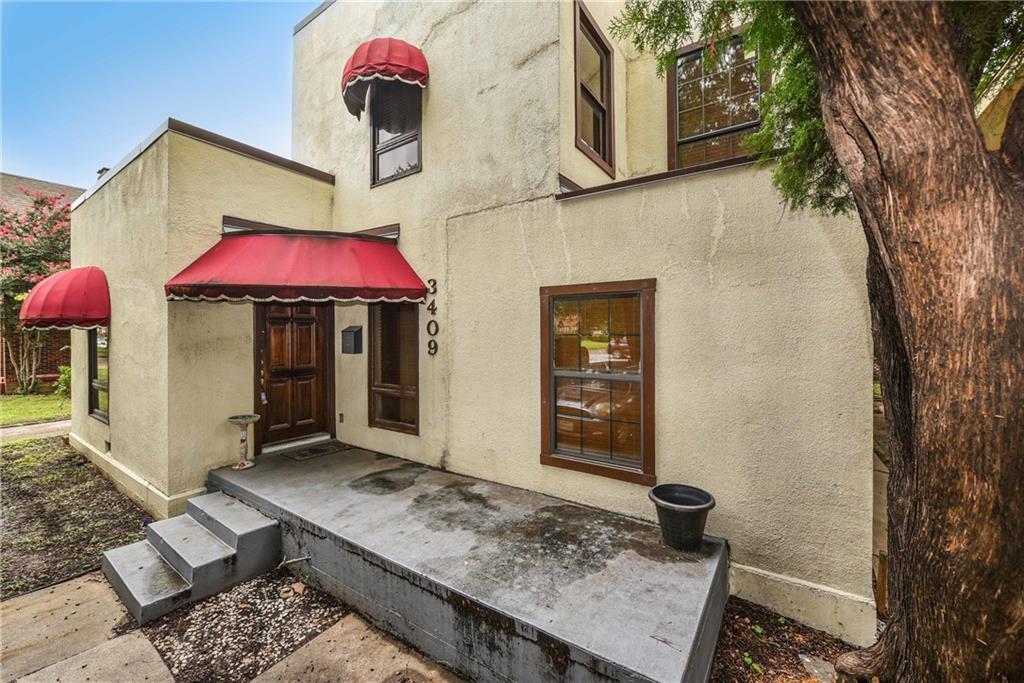 3409 University Drive - Photo 1