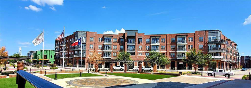 400 Oak - Photo 1