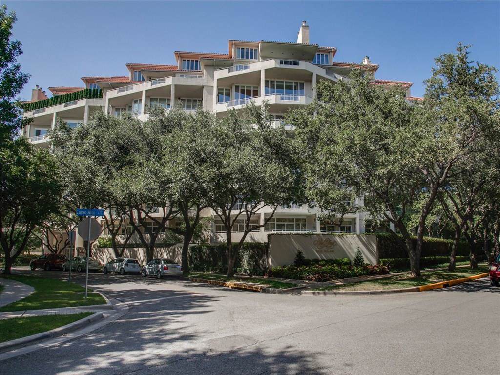 4500 Roland Avenue - Photo 1
