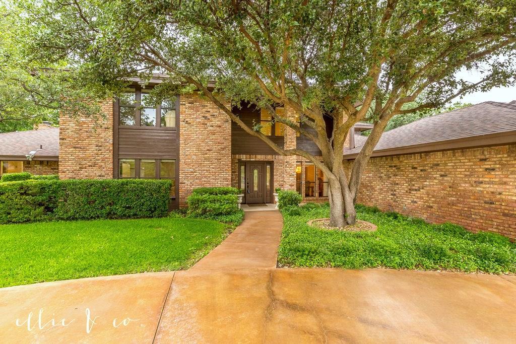 16 Fairway Oaks Boulevard - Photo 1