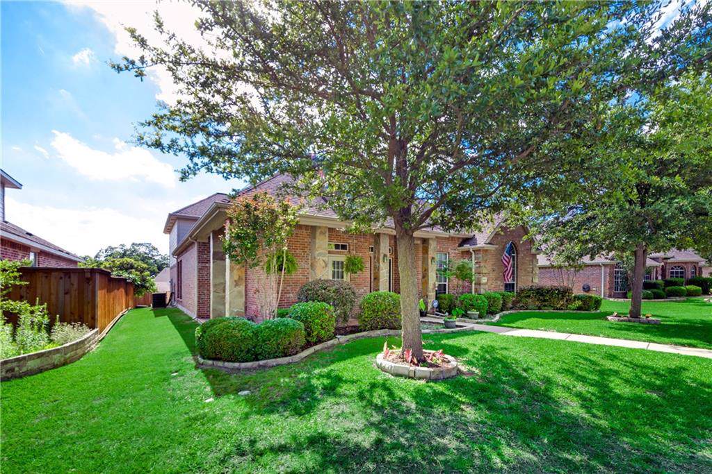 1453 Brittany Way - Photo 1