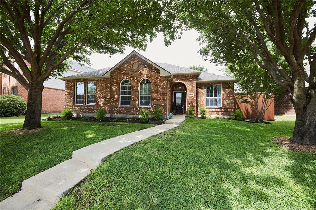 1556 Charleston Drive - Photo 1
