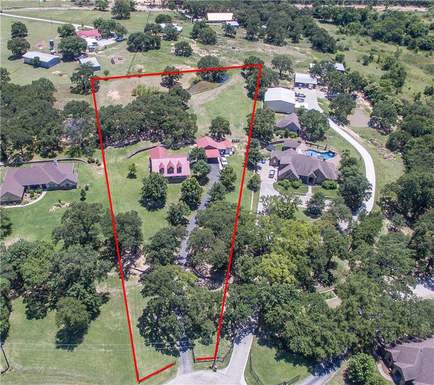 121 Sunny Oaks Court - Photo 1