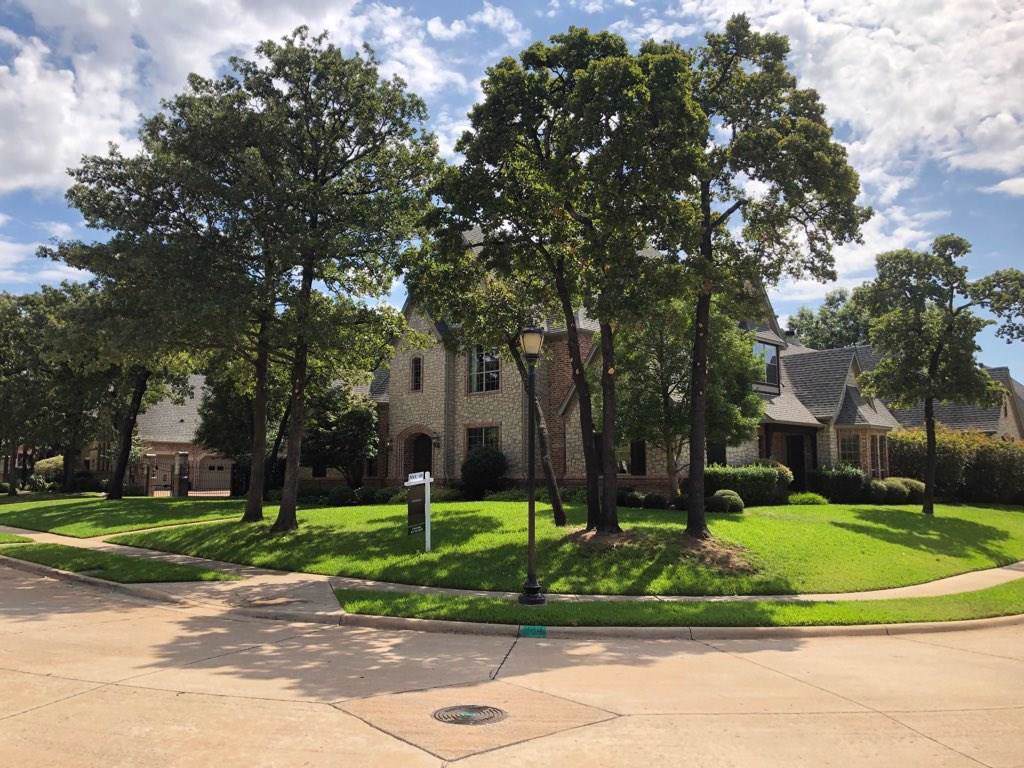 1821 Barrington Drive - Photo 1