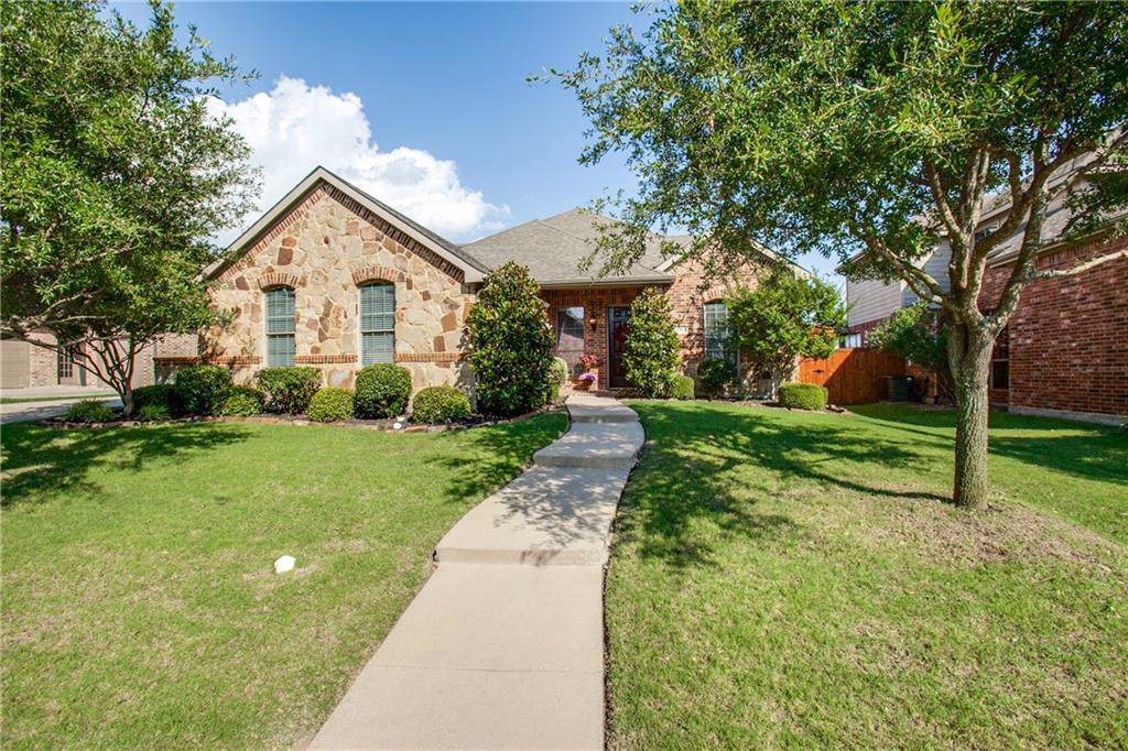 256 Graham - Photo 1