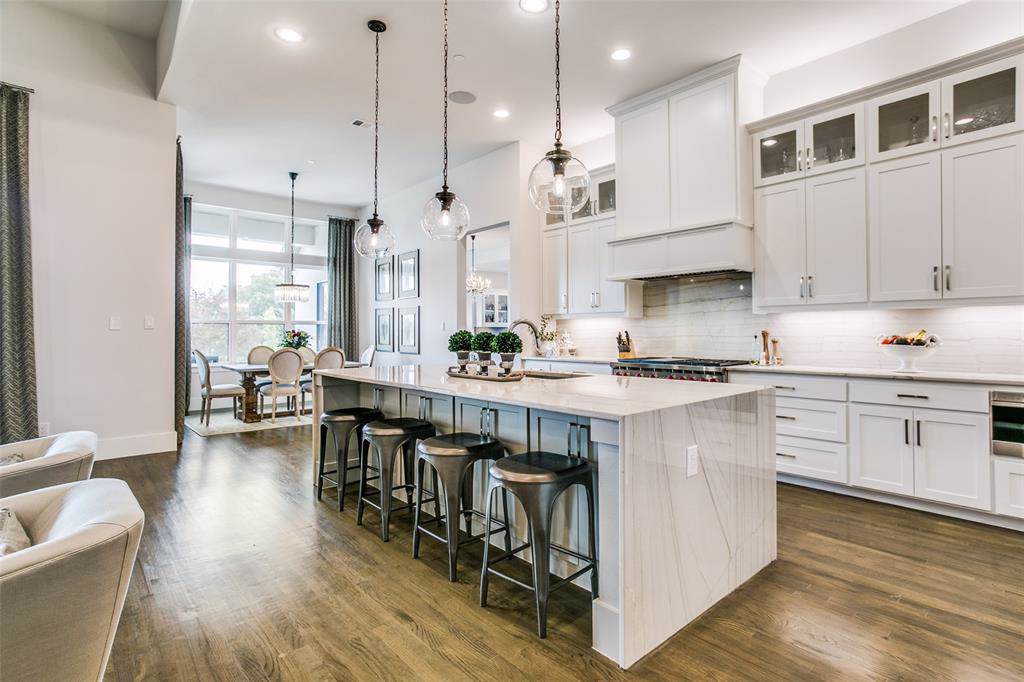 1621 St Peter Lane - Photo 1