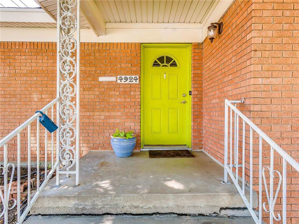 4924 Overton Avenue - Photo 1