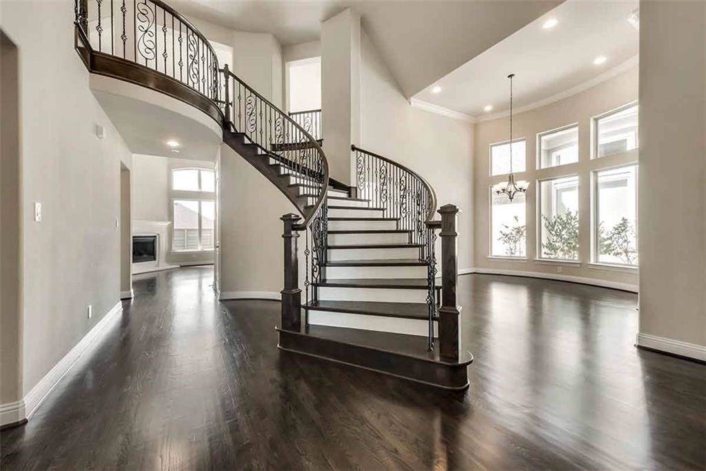 705 Trenton Drive - Photo 1