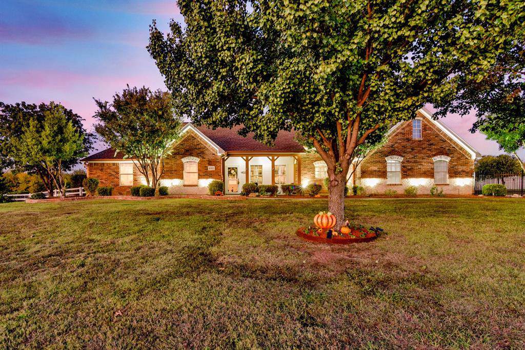 1312 Prairie Point Drive - Photo 1