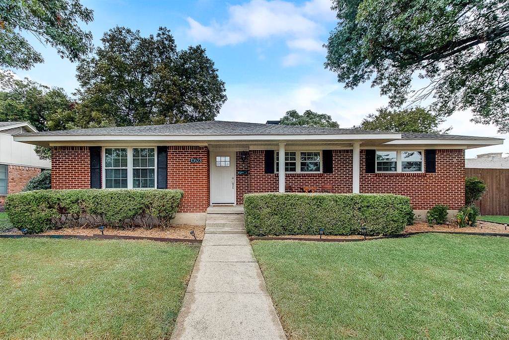 10623 Royalwood Drive - Photo 1