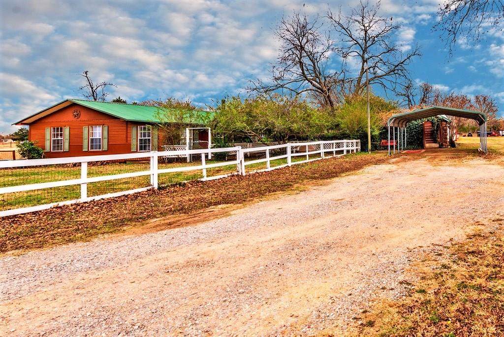 1038 Locust Road - Photo 1