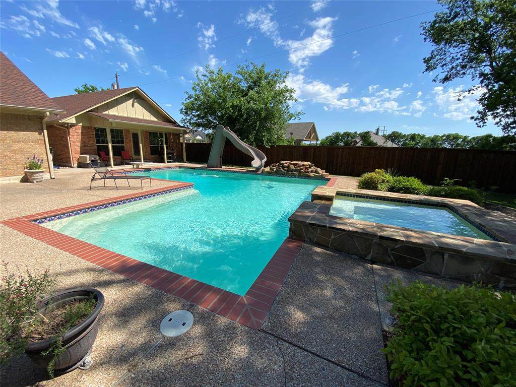 100 Brookview Drive - Photo 1