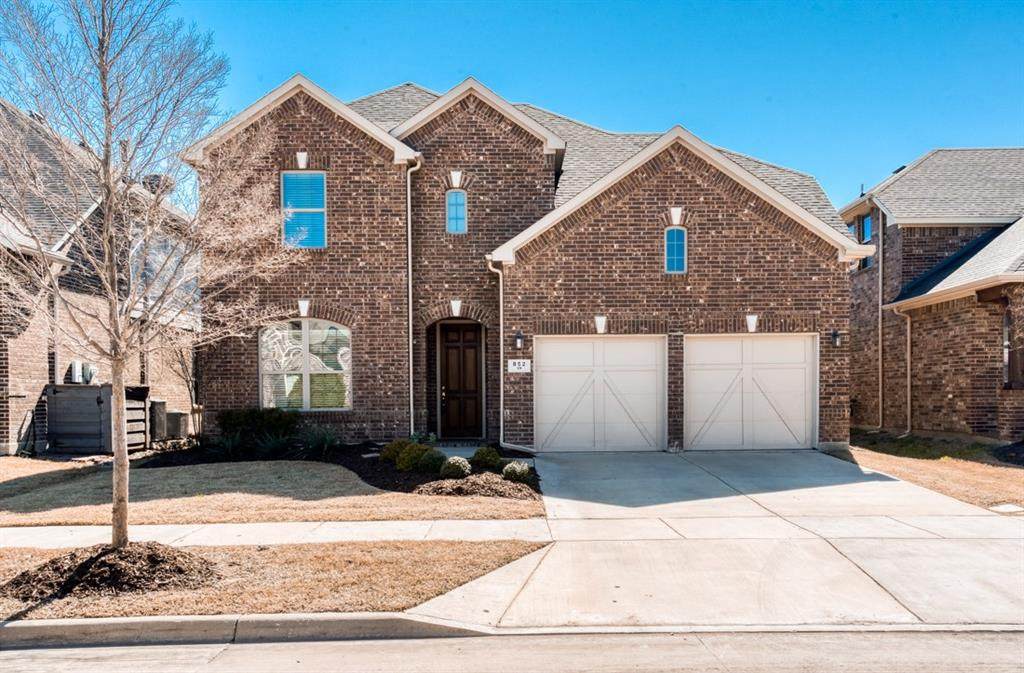 852 Field Crossing - Photo 1