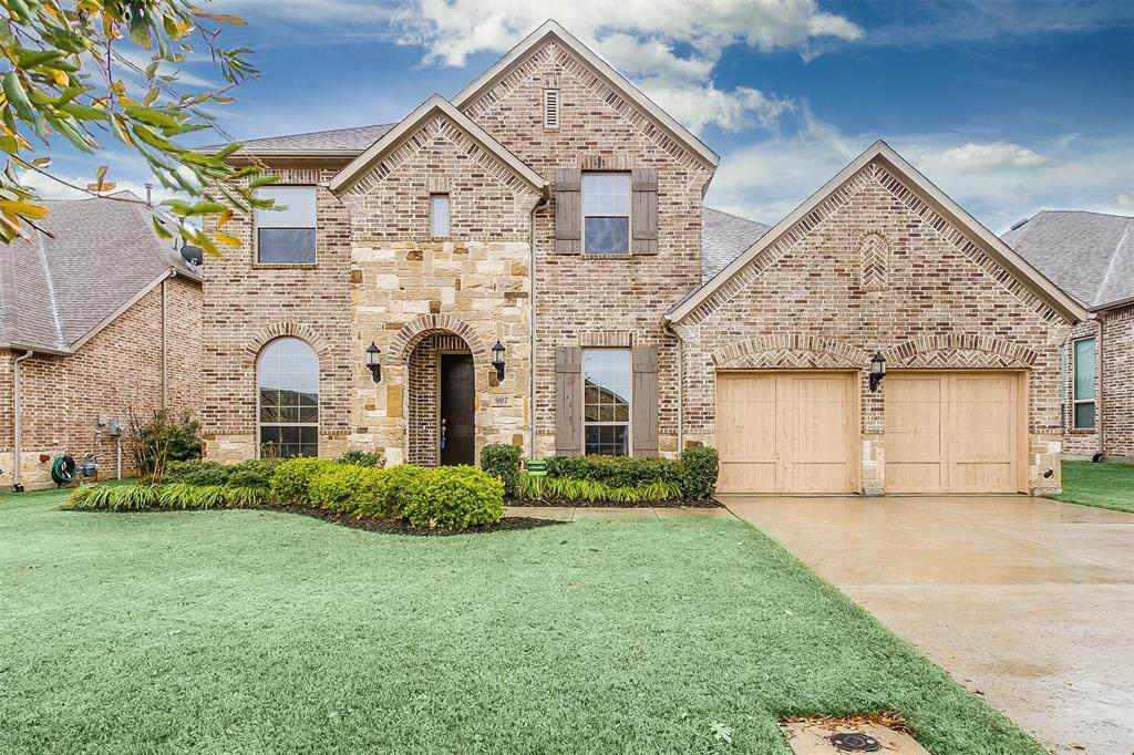 907 Highpoint Way - Photo 1