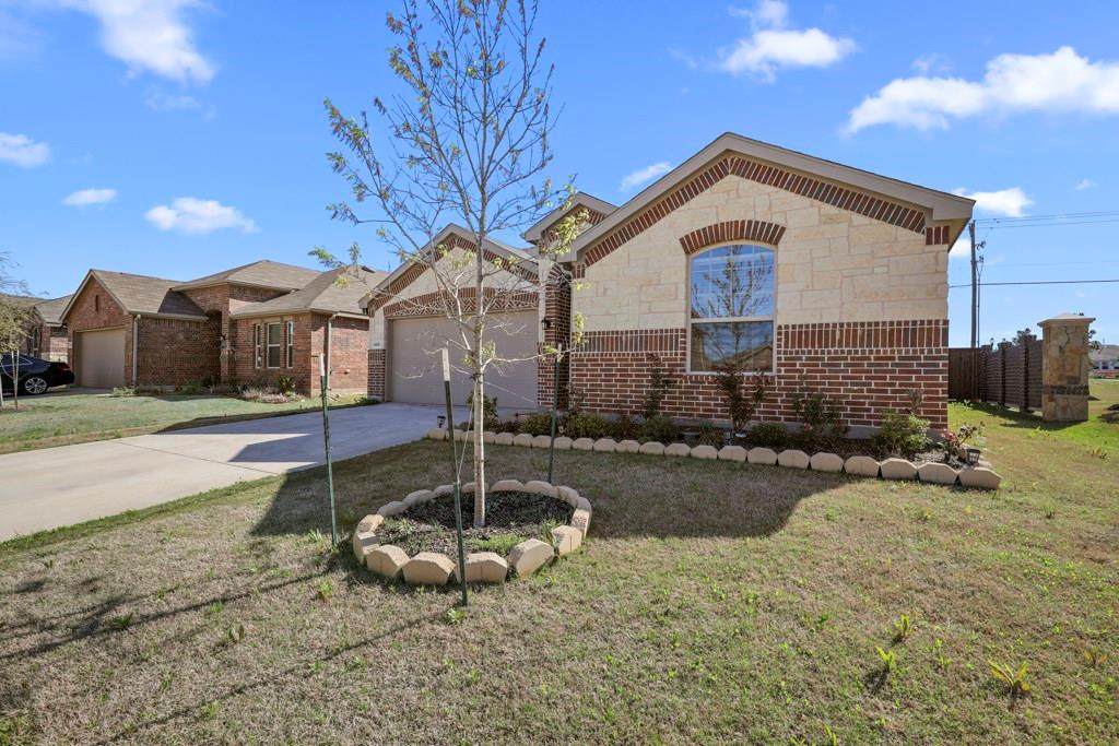 1405 Alamandine Avenue - Photo 1 1405 Alamandine Avenue - Photo 1
