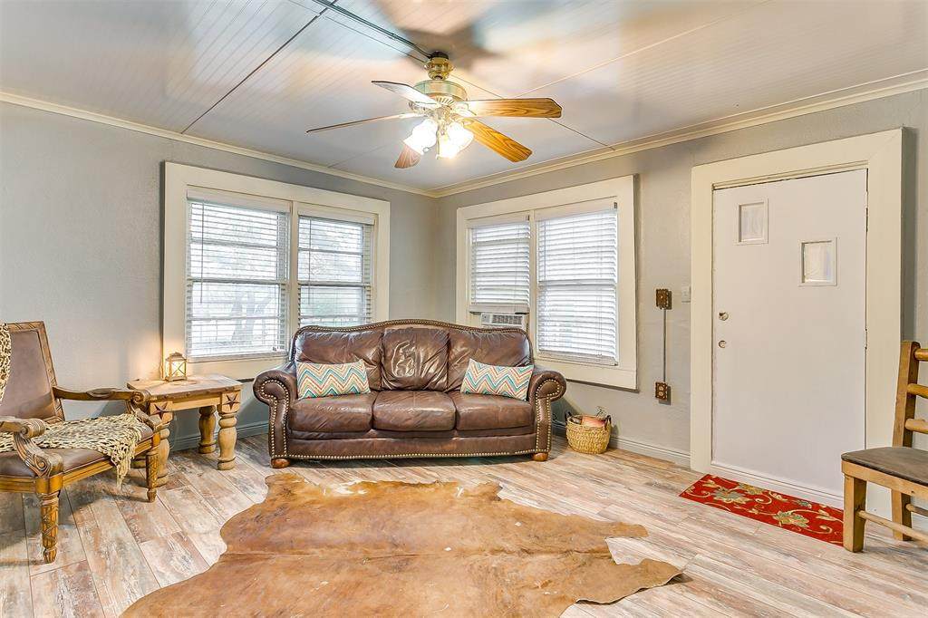 5275 Fm 1195 - Photo 1