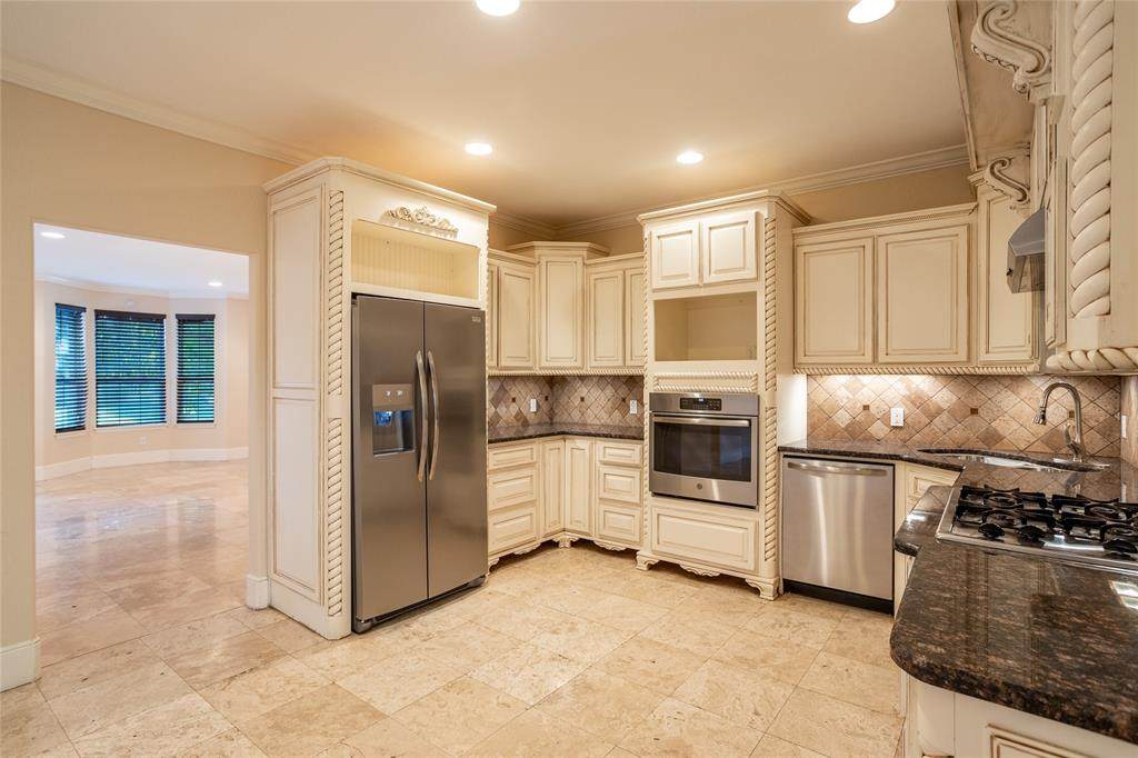 3005 Jennings Avenue - Photo 1