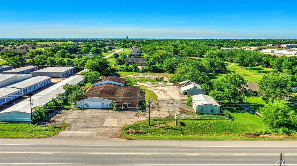 4600 Houston - Photo 1