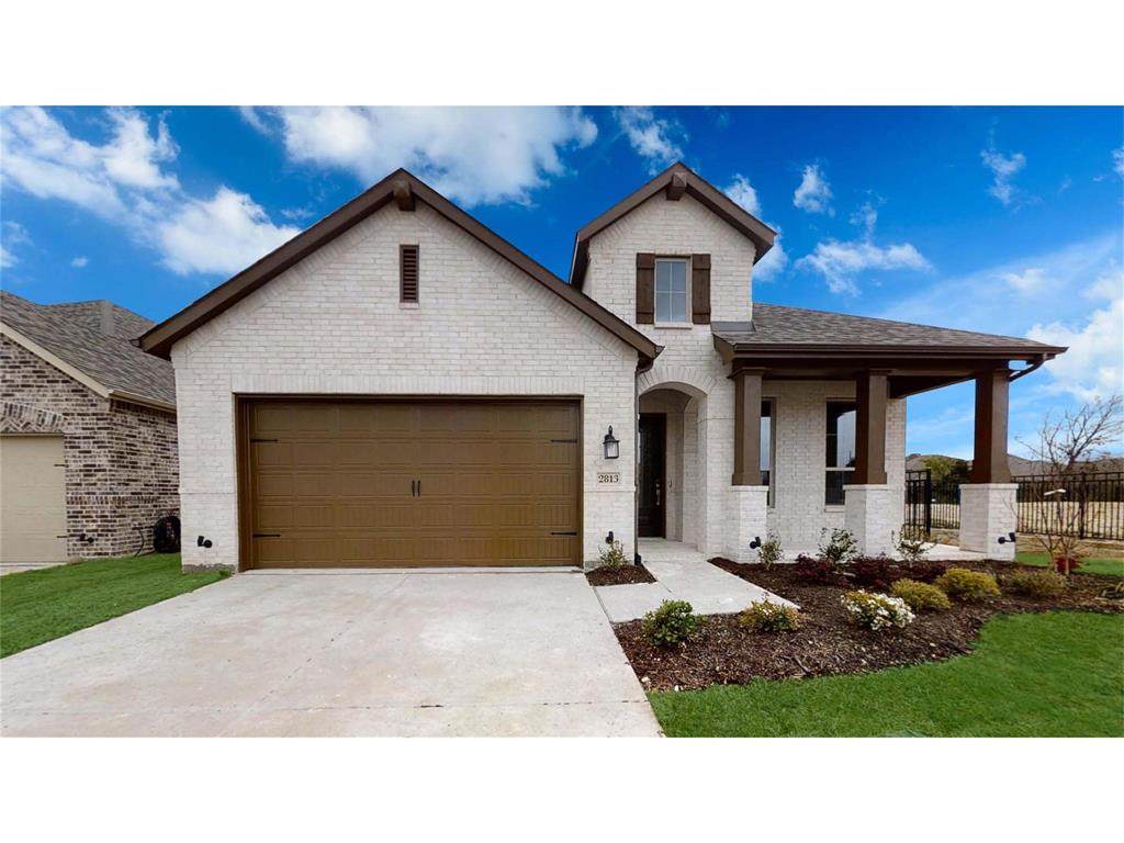 2813 Black Walnut St - Photo 1