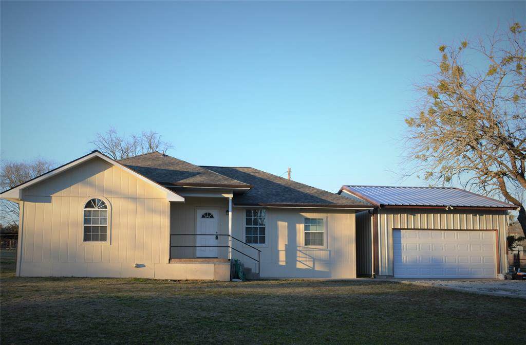 3995 County Road 4220 - Photo 1