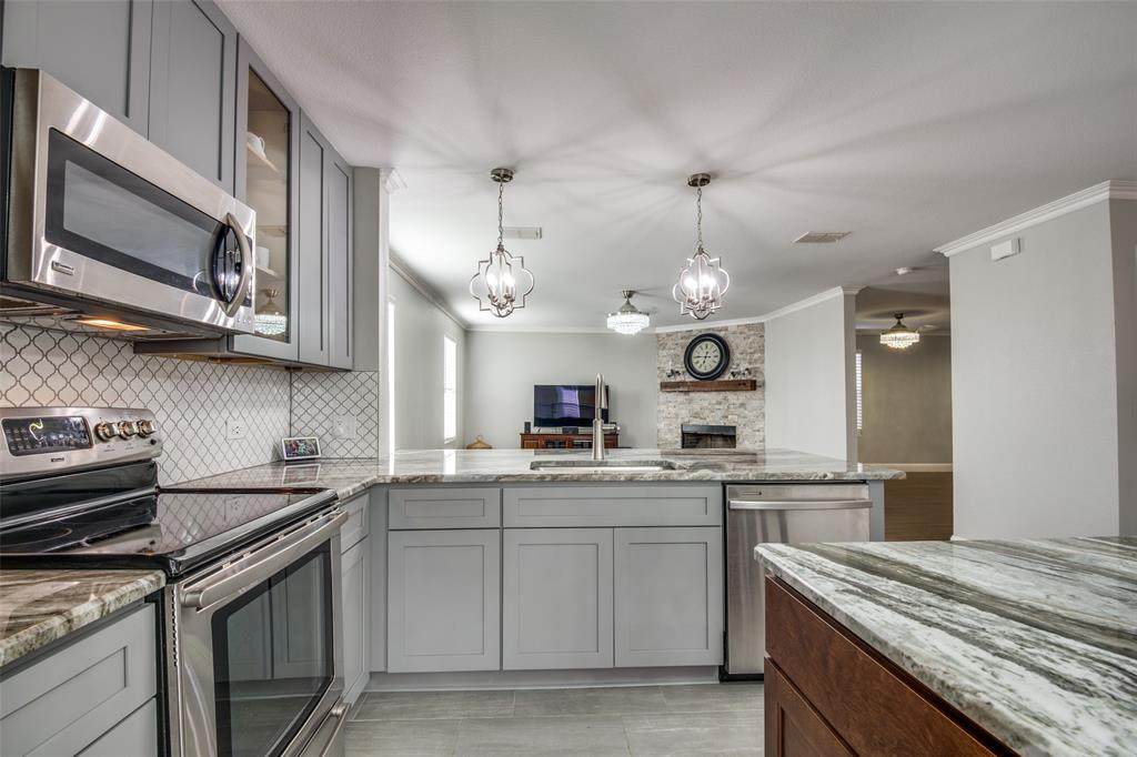 2754 Hacienda Lake Drive - Photo 1