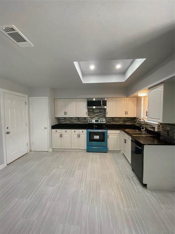 9122 Clearwater Drive - Photo 1