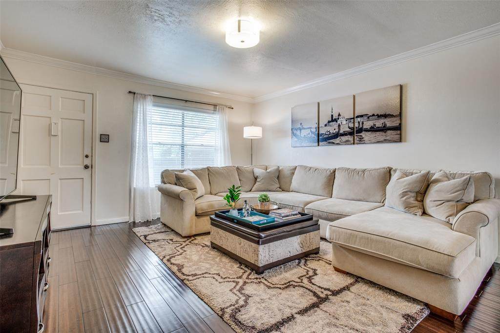 7919 Royal Lane - Photo 1