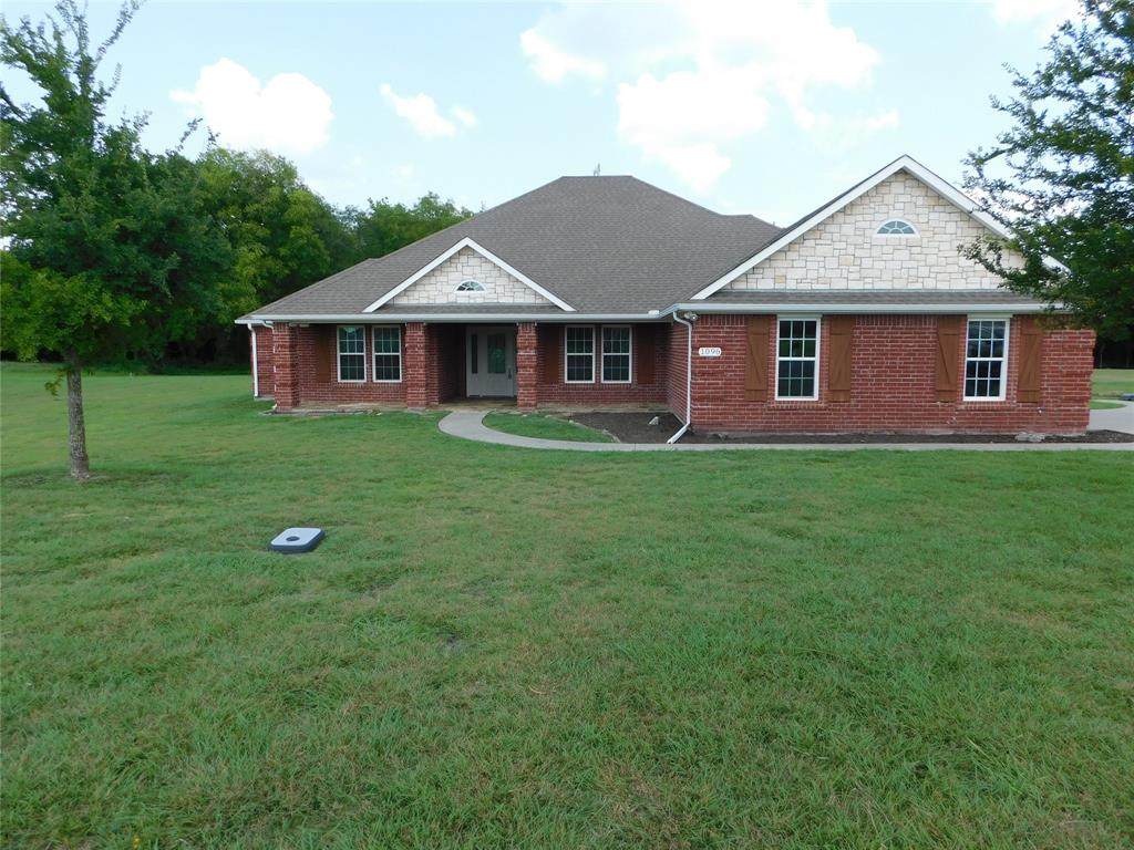 1096 Lester Burt Road - Photo 1
