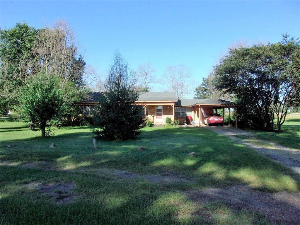 137 Main - Photo 1