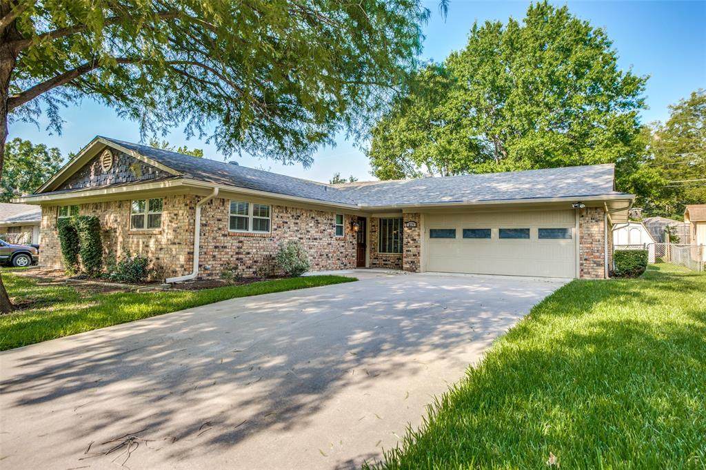 609 Edwards Drive - Photo 1