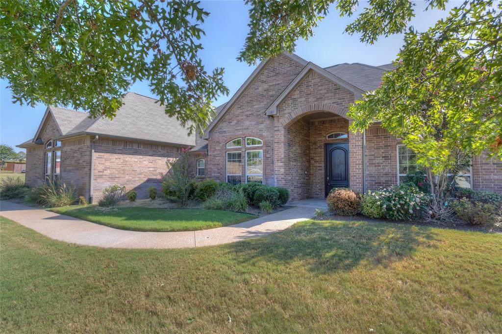 1209 Fox Hunt Trail - Photo 1