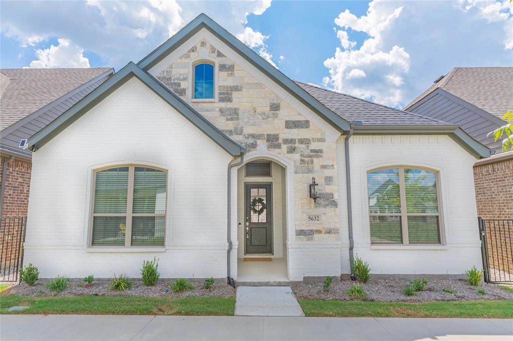 5632 Traveller Drive - Photo 1