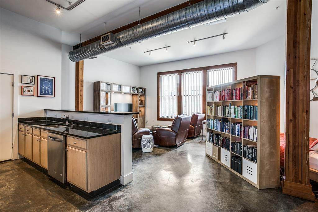 2502 Live Oak Street - Photo 1