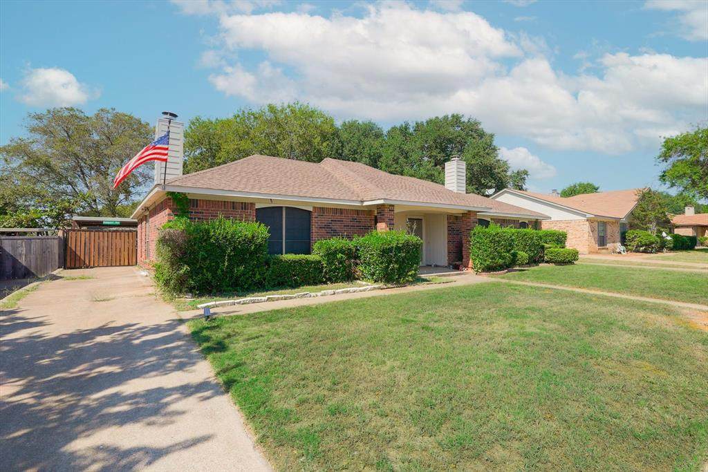 2911 Hilltop Drive - Photo 1
