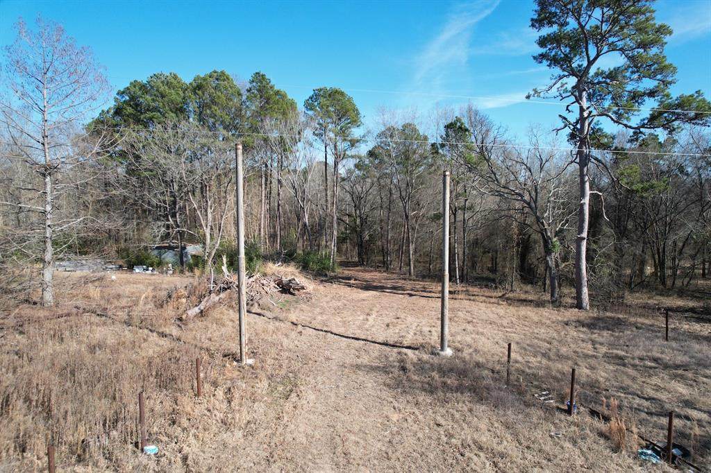 409 County Road 2768 - Photo 1