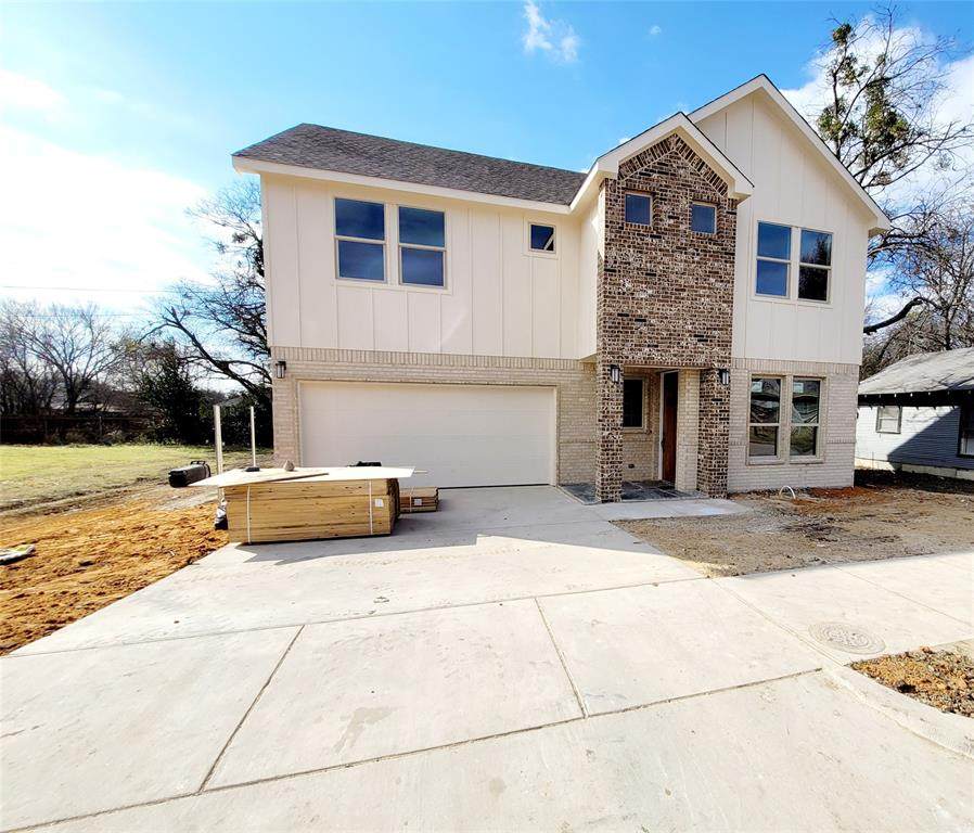 400 Perry Avenue - Photo 1