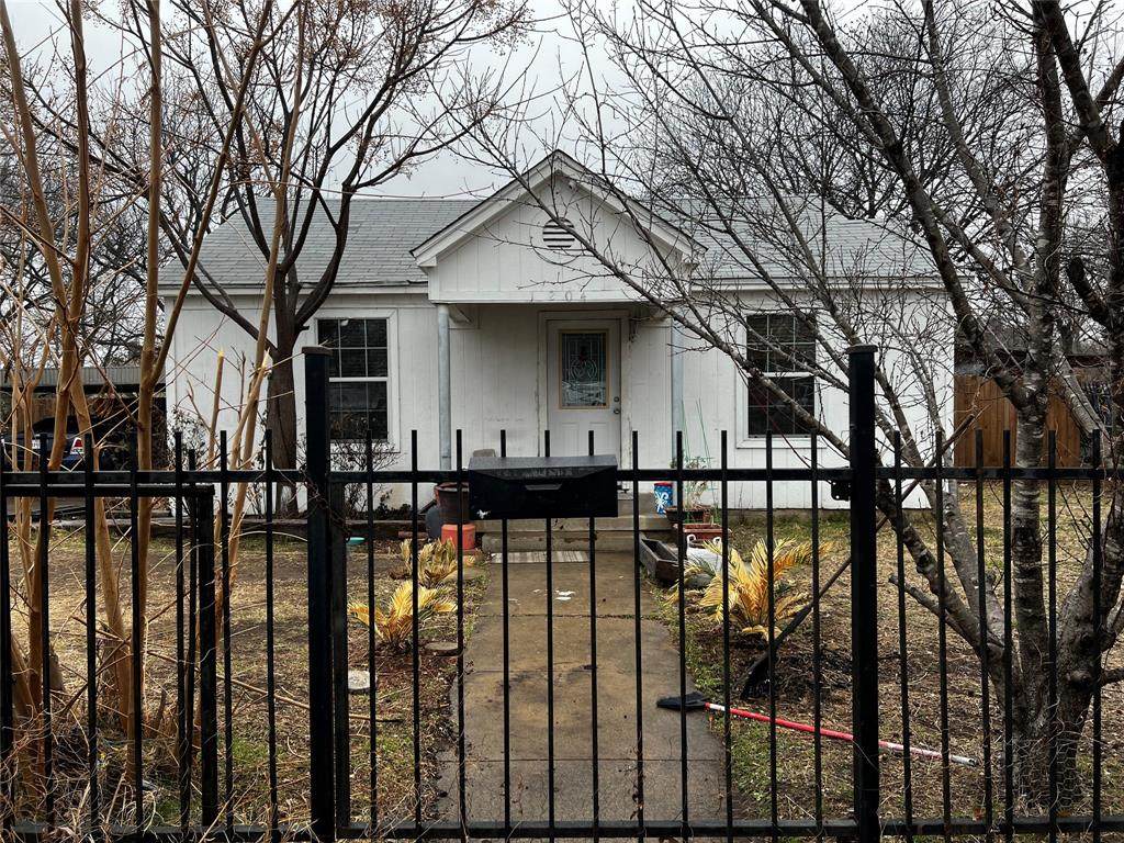 1204 Chicago Avenue - Photo 1