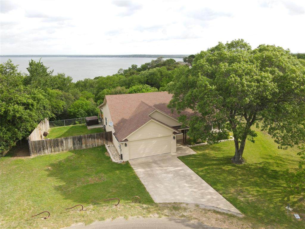106 Sunset Circle - Photo 1