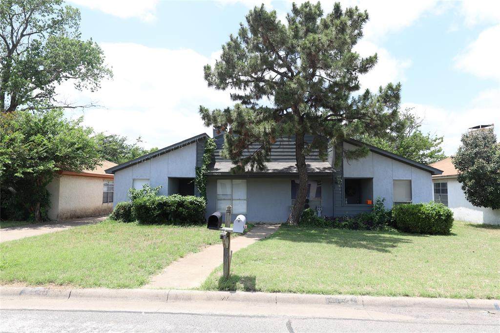 2724 Parkchester Drive - Photo 1