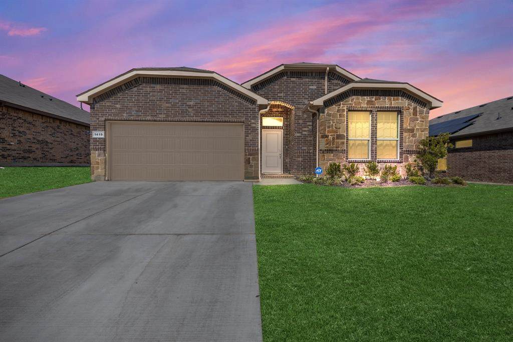 1419 Pleasanton Road - Photo 1