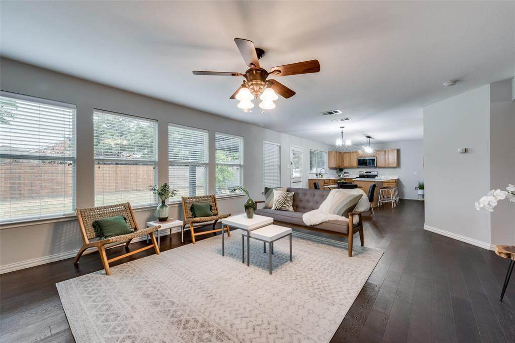1204 Mockingbird Drive - Photo 1