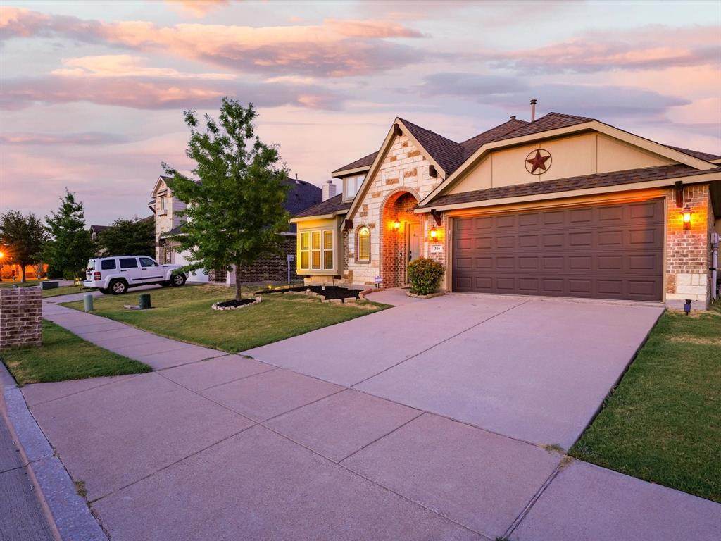 316 Armstrong Lane - Photo 1