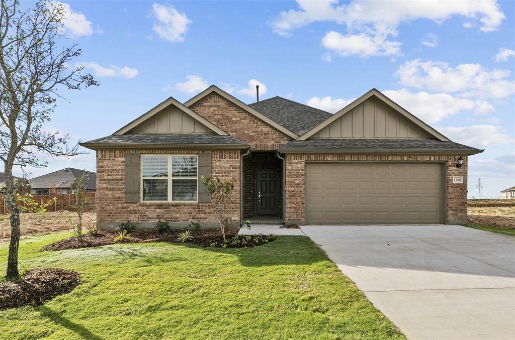 1308 Hunters Ridge - Photo 1