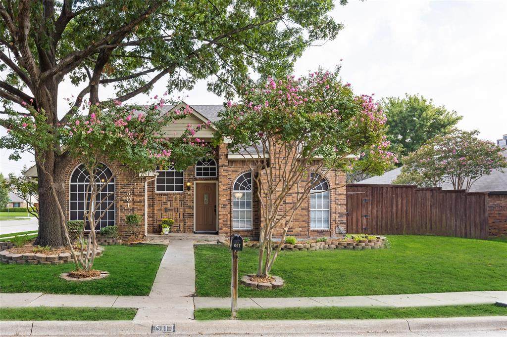 601 Willow Oak Drive - Photo 1