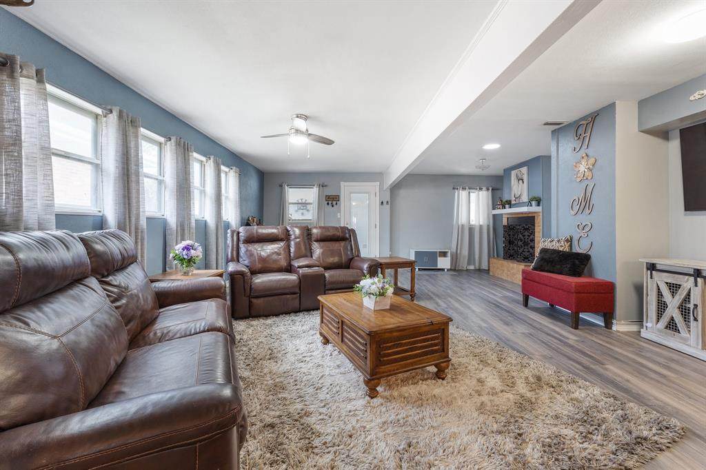 1202 Beacon Hill Drive - Photo 1