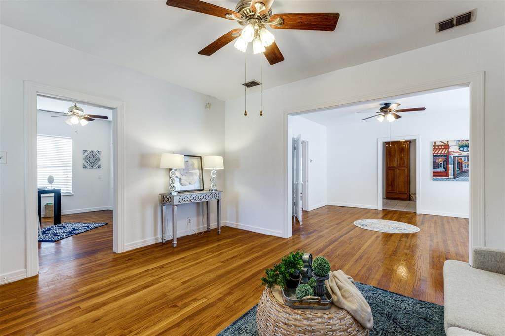 1017 Brighton Avenue - Photo 1