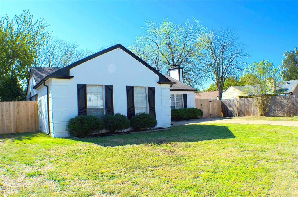 3904 Springside Drive - Photo 1