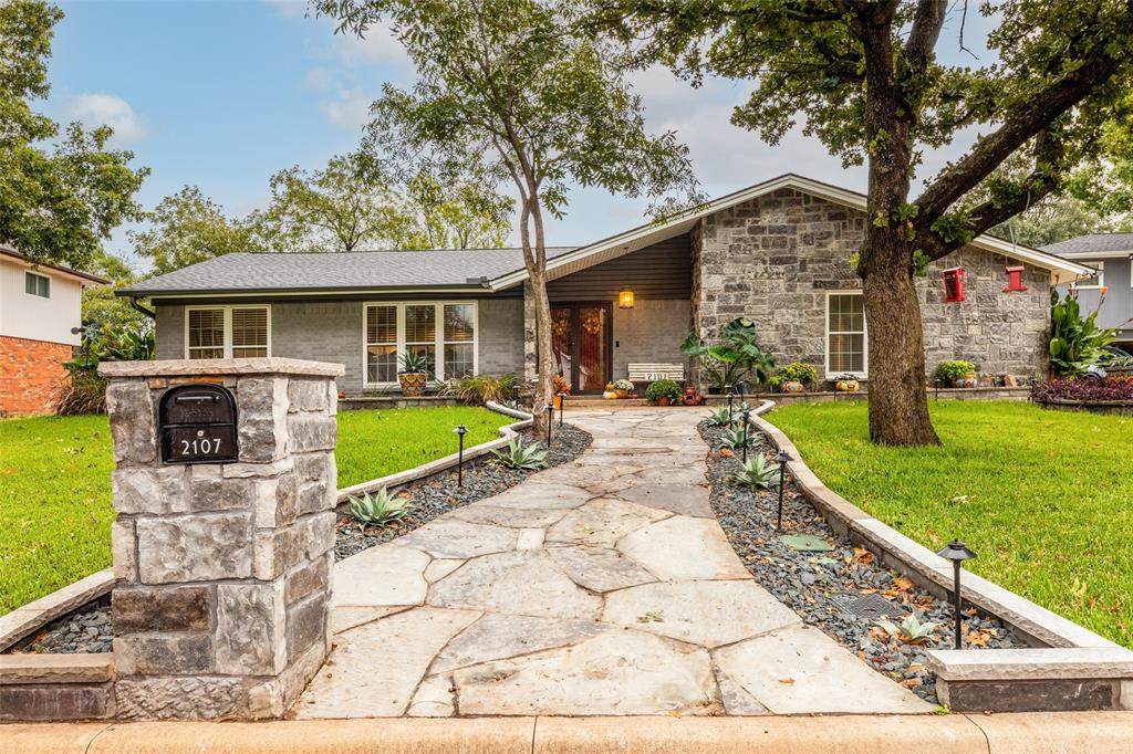 2107 Woodhaven Drive - Photo 1