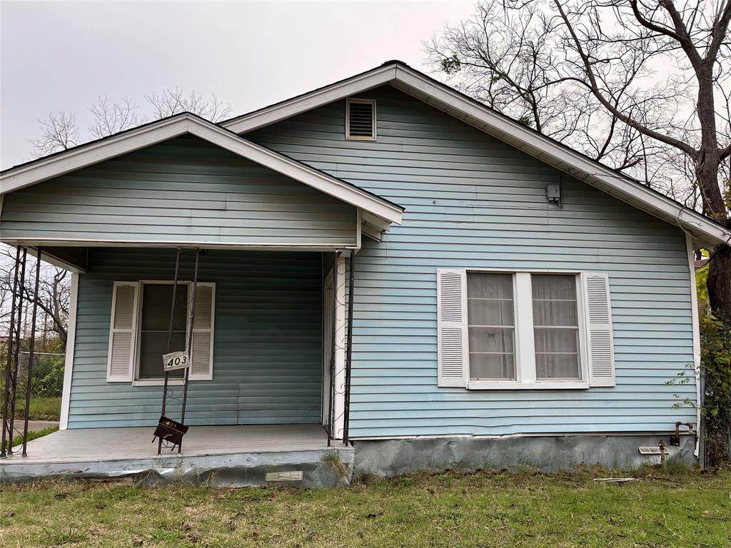 403 Lake Cliff Drive - Photo 1