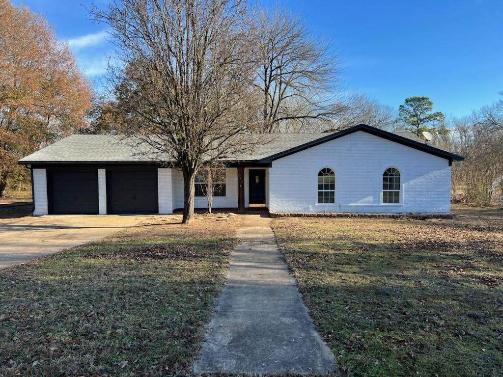 945 Paradise Drive - Photo 1